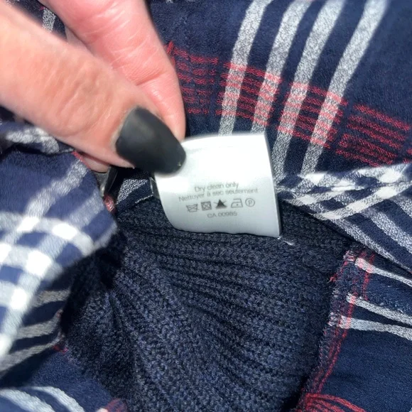 🚨𝐂𝐋𝐎𝐒𝐈𝐍𝐆 𝐒𝐀𝐋𝐄🚨𝐕𝐄𝐑𝐎𝐍𝐈𝐂𝐀 𝐁𝐄𝐀𝐑𝐃 Garrett Mix Media Tunic - Picture 6 of 6